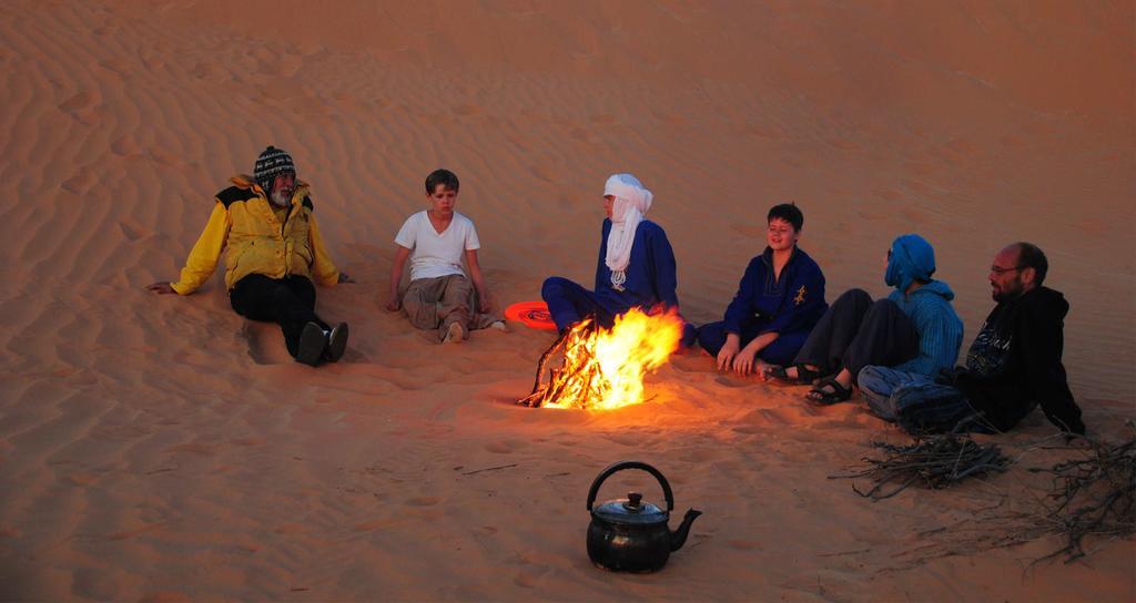 Camp Sahara Holidays M'Hamid Esterno foto